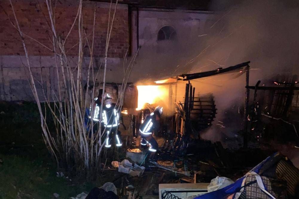 Baraka’da çıkan yangın kontrol altına alındı