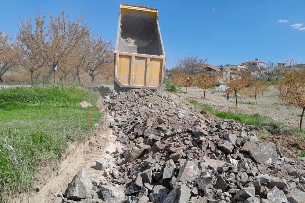 Battalgazi Belediyesi kırsal mahallelerde ulaşım altyapısını güçlendiriyor