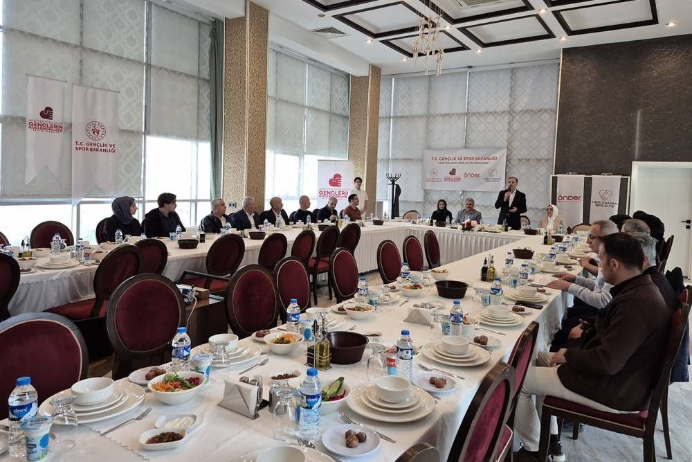 ÖNDER Malatya Şube Başkanı Taşkesen: Her zaman gençlerimizin yanındayız