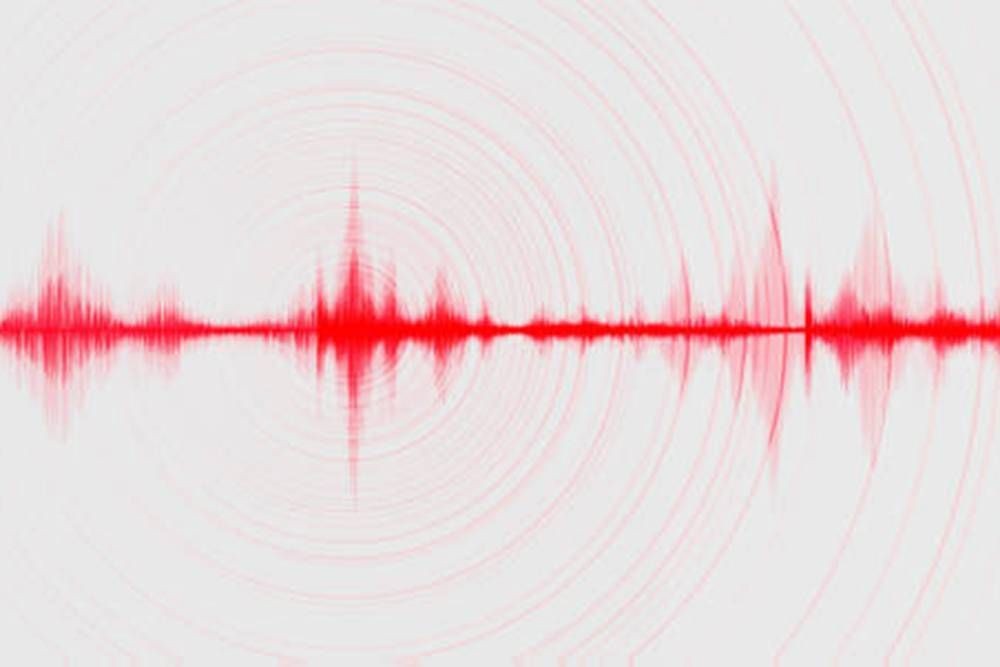 Elazığ'da 4,9 büyüklüğünde deprem! Malatya'da Hissedildi