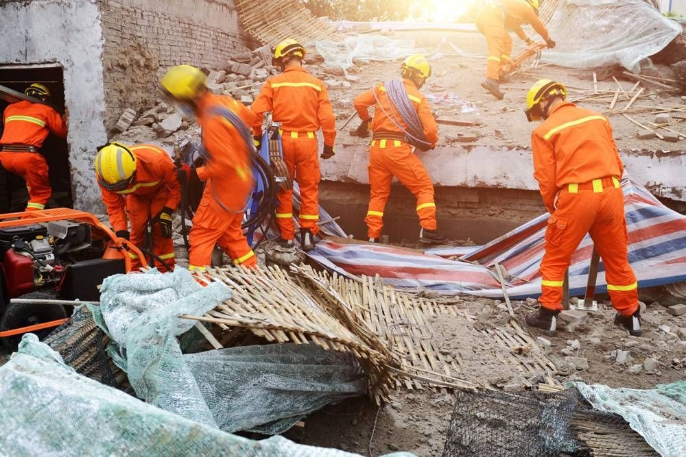 Gençlere afetlere karşı bilinçli ve dirençli birey olmanın yolları anlatıldı.