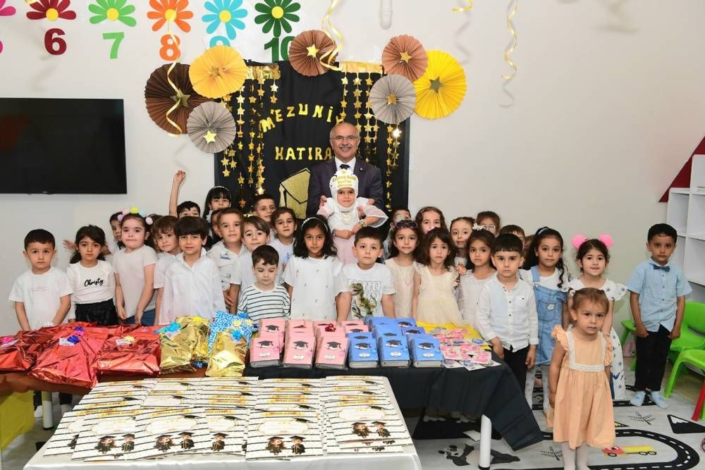 Malatya'daki Nezaket okullarında "İlk Karnem" heyecanı