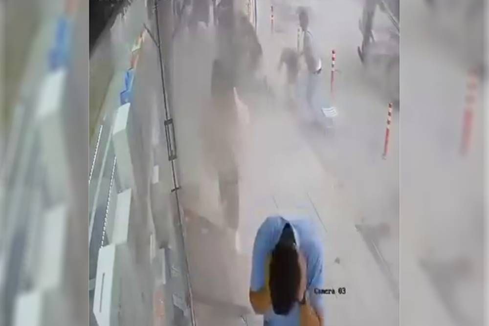 Patlayan tır lastiği korku dolu anlar yaşattı