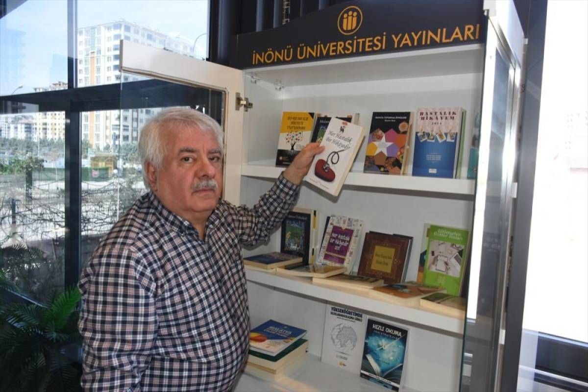 Malatya'da kitaplık yaptıran işletmelerin kitapları üniversiteden sağlanıyor