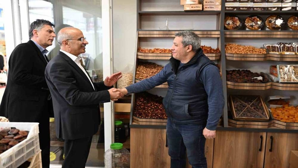 Sami Er Esnafları ziyaret etti