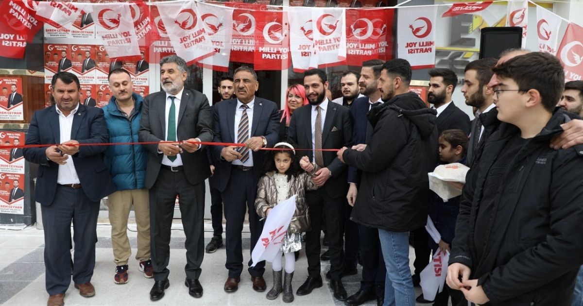 Ekrem Ceyhan'ın Seçim Çalışma Ofisi Açıldı