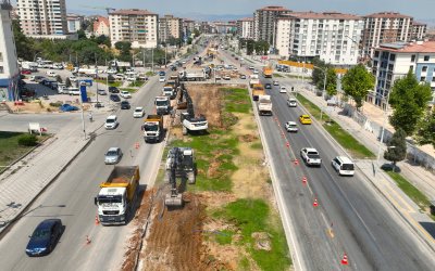 Başkan Er: Çöşnük Kavşağı'nda trafik yükünü hafifletiyoruz