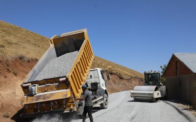 Battalgazi Belediyesi'nden 5 kilometrelik asfalt çalışması