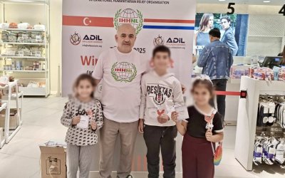 Hollanda İHH ve Adil Paylaşım Derneği’nden Malatya’da 150 Yetim Çocuğa Giyim Desteği