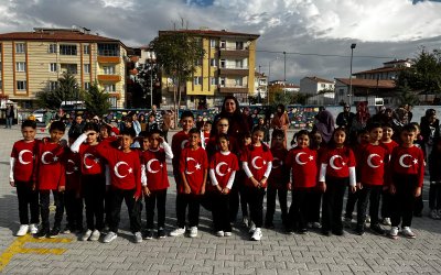 Tevfik Memnune Gültekin İlkokulu’nda Cumhuriyet Coşkusu