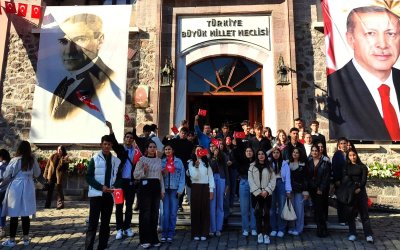 Arguvanlı Gençler 29 Ekim'i Ankara'da Kutladı