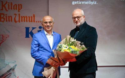 Prof. Dr. Sayar: Bir şehre varmak bir kalbe varmak demektir