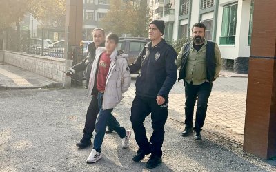 Çalıntı Araçla Malatya’ya Kaçtılar, Site Arasında Kıskıvrak Yakalandılar