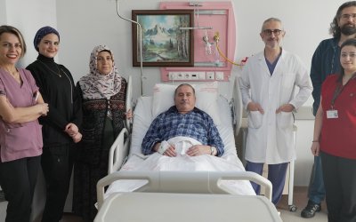 Malatya Eğitim ve Araştırma Hastanesinde Bir İlk: Aort Yırtığı Kapalı Yöntemle Onarıldı