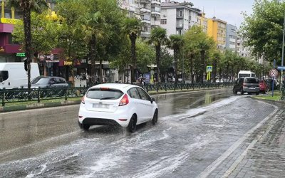 Yağışlı havalar trafikte riskleri artırıyor!