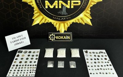 Narkotik Operasyonda Kokain Ve Sikke Ele Geçirildi
