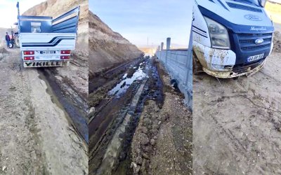 Biyogaz Atıkları Yola Döküldü, Süt Üreticisi Saatlerce Mahsur Kaldı