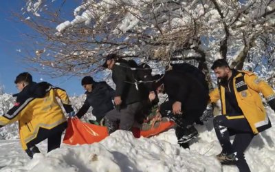 Pütürge’de Kar Engeli Aşıldı, 81 Yaşındaki Hasta Kurtarıldı