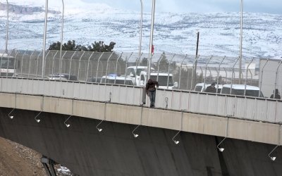 Beylerderesi Viyadüğüne Çıkan Genç Saatler Sonra İkna Edilebildi