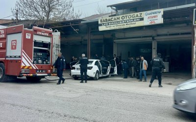 Sanayi Sitesinde Otomobilde Yangın