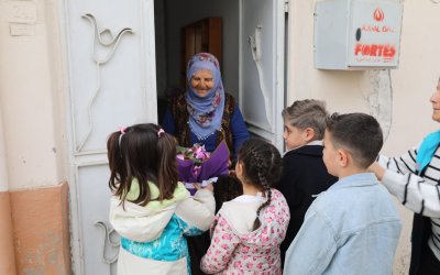 Battalgazi Belediyesi’nden Çocuklarla Bayram Ziyareti