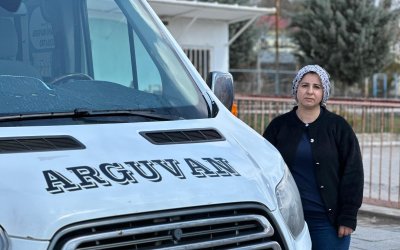 Malatya’da Kadın Servis Şoförü Öğrencilerin Güvenini Kazandı