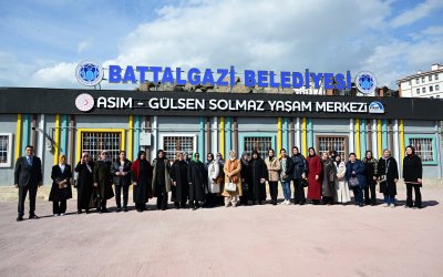 Battalgazi’de Projeler Kadın Kollarına Tanıtıldı