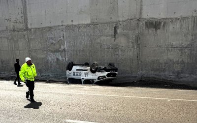 Akçadağ’da Belediye Personelini Taşıyan Araç Kaza Yaptı