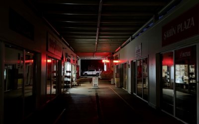 Geçici Ticaret Merkezi Karanlığa Gömüldü, Esnaf Tedirgin