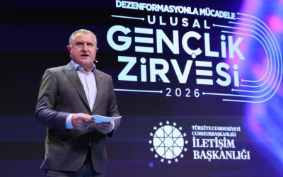 İnönü Üniversitesi Öğrencileri Dezenformasyonla Mücadele Zirvesi’nde Yer Aldı