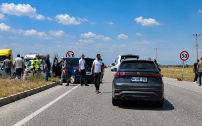 Malatya’da Hafif Ticari Araçlar Çarpıştı: 3 Yaralı