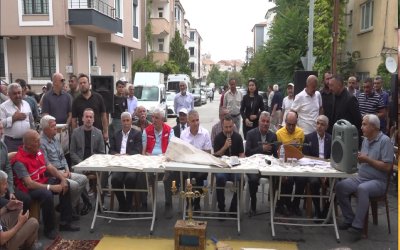 Erenler Cemevi'nde Muharrem Ayı Dolayısıyla Aşure ve Lokma Etkinliği Düzenlendi