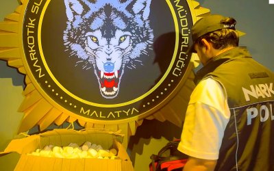 Malatya'da Sokak Satıcılarına Operasyon: 36 Bin 798 Sentetik Hap Ele Geçirildi