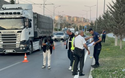 Karşıya Geçmek İsterken Canından Oldu