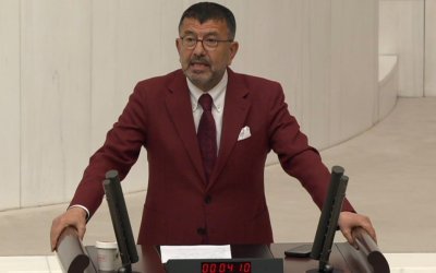 Ağbaba: "Kayısıda Fiyatlar Daha Sezon Başlamadan Çöktü, TMO Derhal Alım Yapmalı"