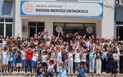 TÜGVA Malatya Yaz Okulları Binlerce Öğrenciyle Sürüyor