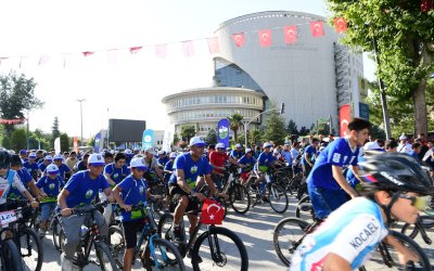 Malatya'da Uluslararası Beydağı Dağ Bisikleti Yarışı Kortejle Başladı