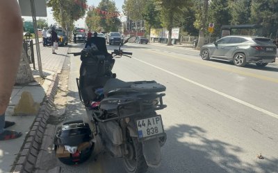 İnönü Caddesi’nde Kurye Kazada Yaralandı