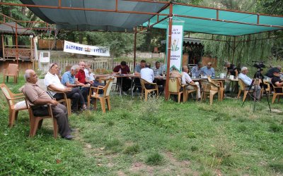 48 Yıllık Dostluk Darende’de Aynı Sofrada Buluştu