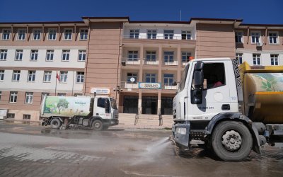 Battalgazi’de Okullara Eğitim Öncesi Temizlik