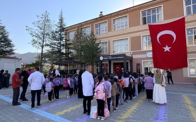 Darende’de 4 Bin 55 Öğrenci İçin İlk Zil Çaldı