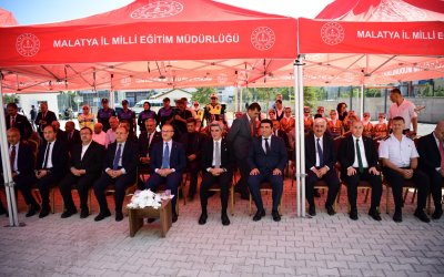 Malatya’da İlk Ders Zili Çaldı: 146 Bin Öğrenci Dersbaşı Yaptı