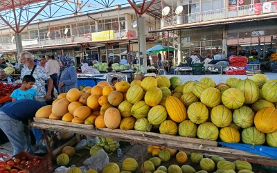 Yazın Tezgahta, Kışın Sofrada