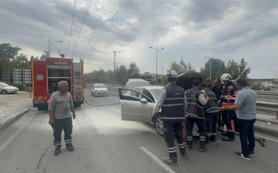 Malatya’da Seyir Halindeki Otomobilde Yangın Paniği