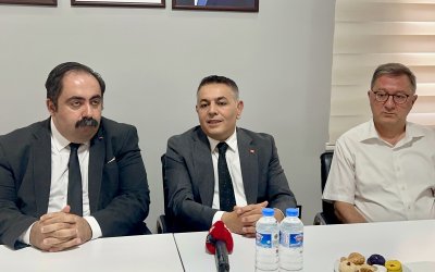 Sadıkoğlu'ndan YENİ Parti'ye Ziyaret: “İftirayla Değil, Projelerimizle Konuşuyoruz”