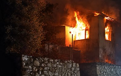 Malatya’da Metruk Evde Korkutan Yangın