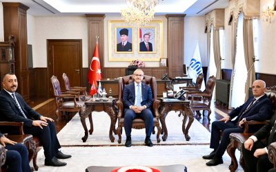 YRP İl Başkanı Kılıç’tan Vali Yavuz’a Ziyaret: Deprem Konutları ve Çarşı Esnafının Talepleri Masada!