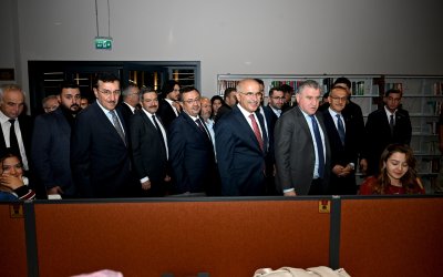 Şehir Kütüphanesi, Gençlik ve Spor Tesislerinin Açılışı Gerçekleştirildi