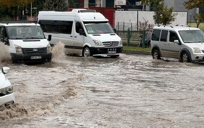 Malatya’da Sağanak Yağış Hayatı Olumsuz Etkiledi