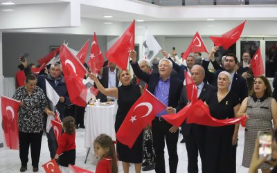 Hekimhan’da Cumhuriyet Coşkusu Salona Sığmadı! 103. Yıla Görkemli Kutlama